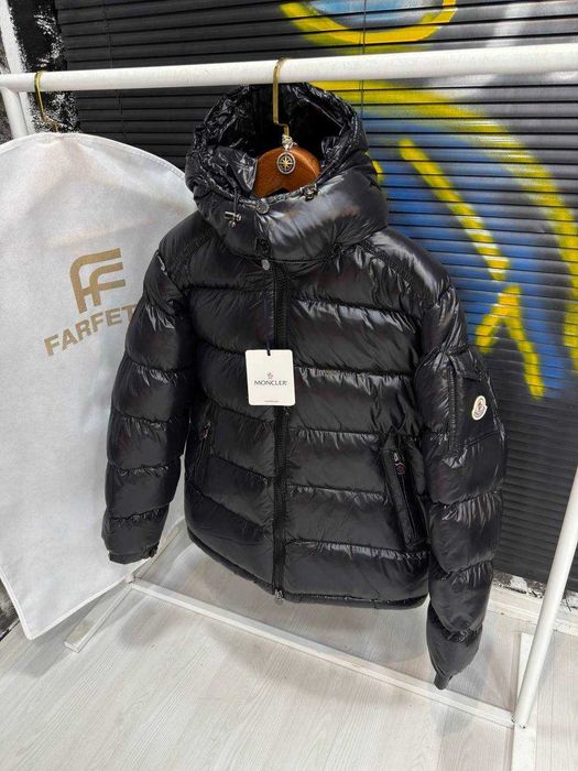 Нова куртка Moncler пуховик чорна біла синя помаранчева з капюшоном (С-ХХЛ)