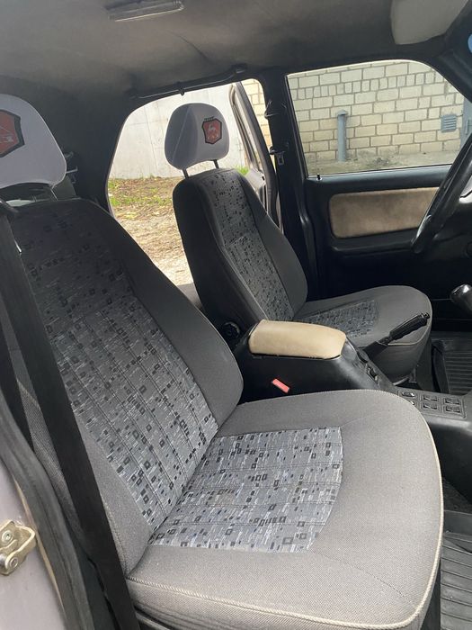 Продаю  автомобиль Волгу 31