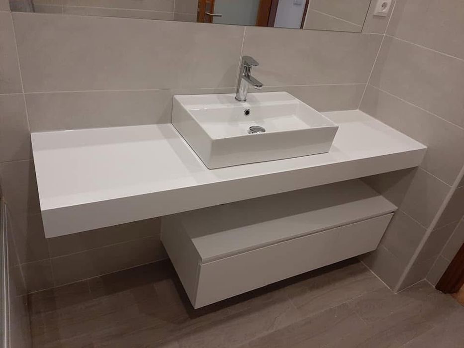 Roupeiros e Estofos por medida