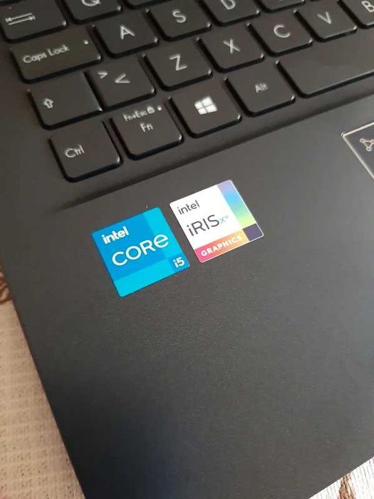 Asus VivoBook 14 F413E