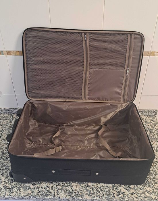 Mala de viagem como nova