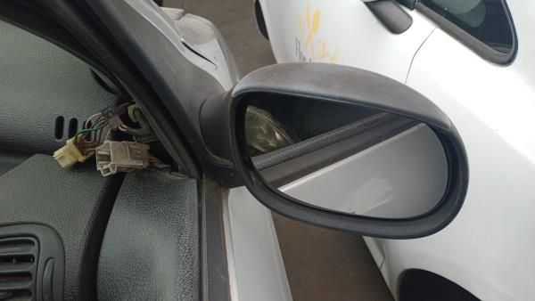 Retrovisor / espelho direito PEUGEOT 206 (2A/C)
