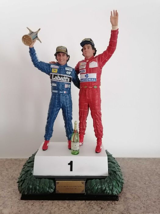 Estatueta Senna e Prost