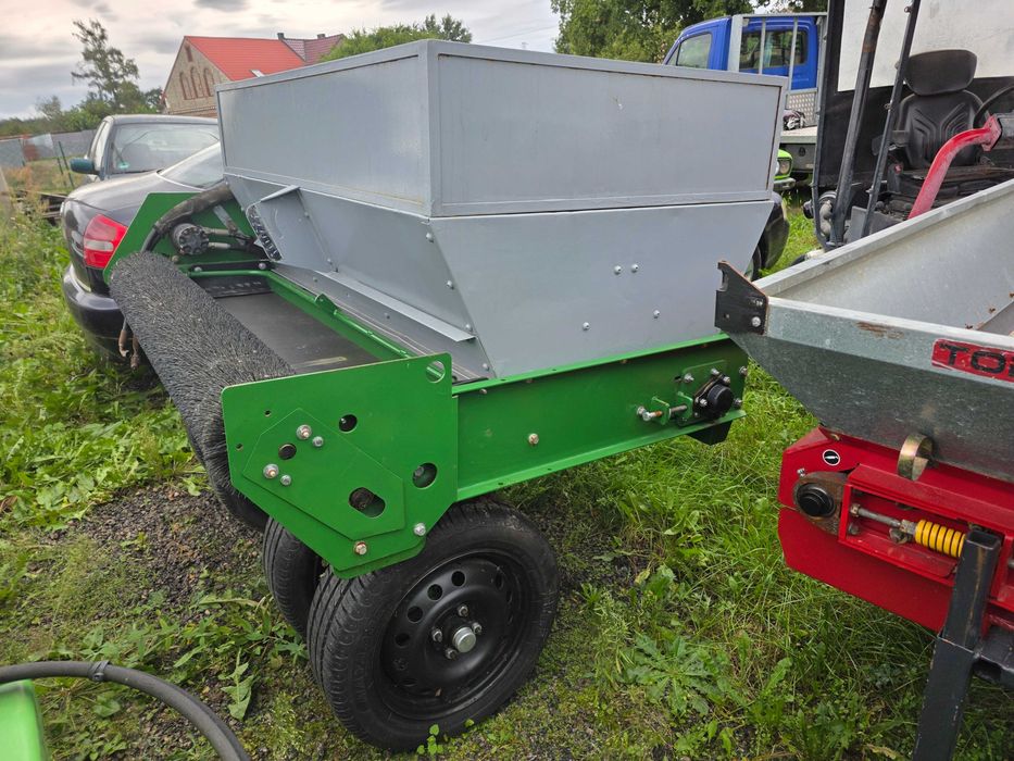 PIASKARKA Aerator TORO do trawników  Napowietrzanie Jacobsen Aeracja