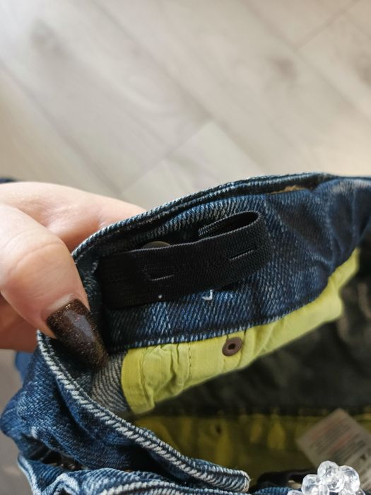 Dżinsowe, krótkie spodenki chłopięce ciemnogranatowe