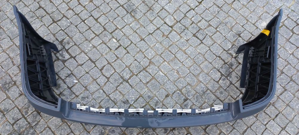 AUDI A4 B5 (8D)-NOVO Para-Choques Carrinha(1996 até 1999)NOVO ORIGINAL