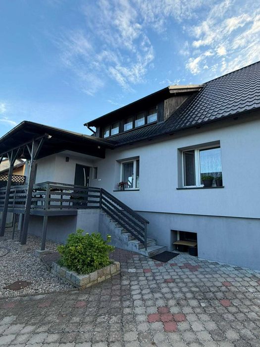 Dom wolnostojący 200m2 wraz z budynkiem gospodarczym na działce 2000m2