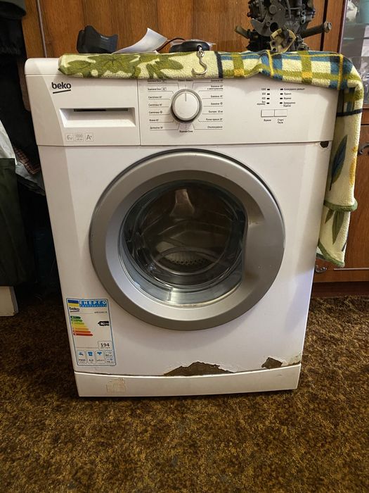 Продам пральну машинку на запчастини або під відновлення