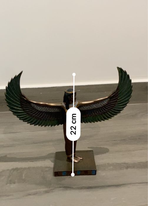 Estátua Deusa Ísis