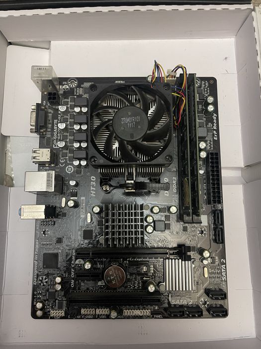 Комплект AM3+ плата Gigabyte GA-78LMT-S2 R2 + FX8150 + 2x8 DDR3 памяти