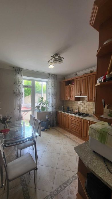Продаж 2кімнатна квартира вул. бр Міхновських (новобуд)