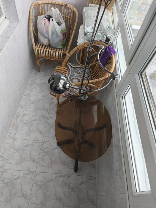 Журнальний столик