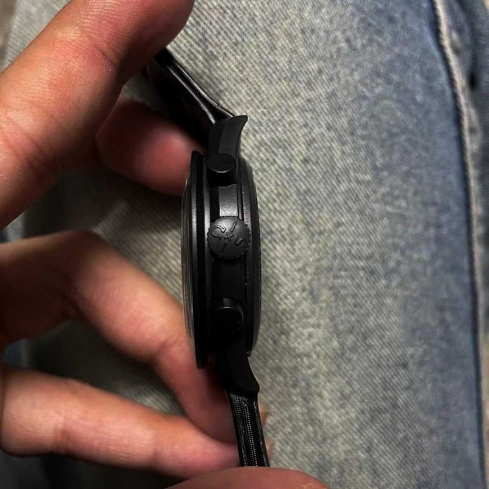 SO33B700 - czarny Snoopy, stan idealny