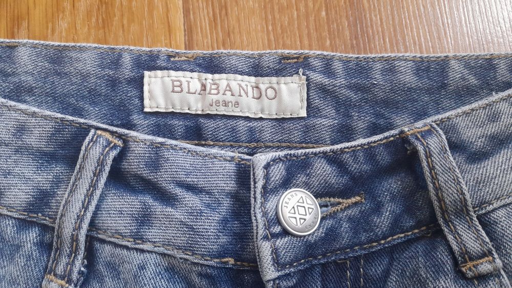 Джинси мом 27 р.