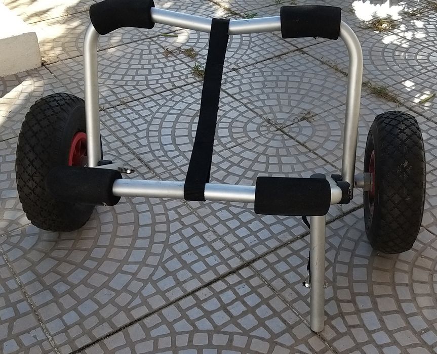 Carrinho de transporte de Caiaque.