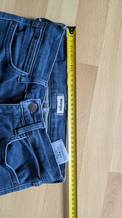 Wrangler Dzinsy  W27 L32 High Skinny