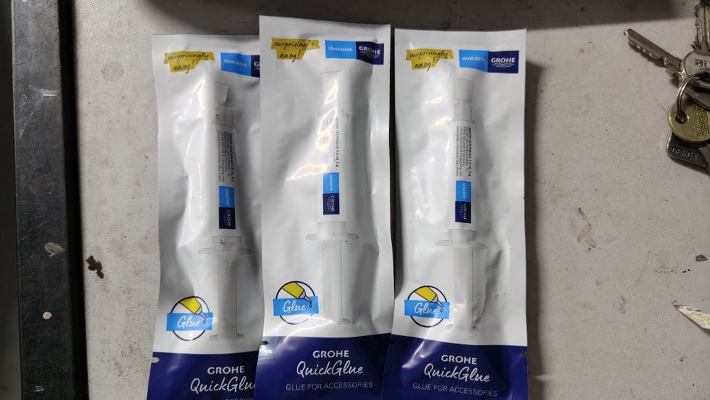 Klej montażowy do akcesoriów łazienkowych GROHE QuickGlue