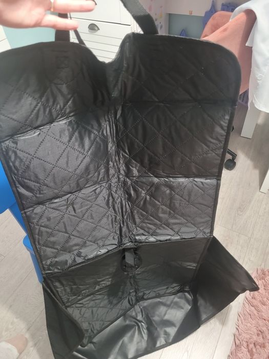 Pokrowiec samochodowy do przewozu zwierząt