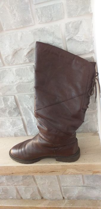 KozakiSkórzaneNaSzersząNogę