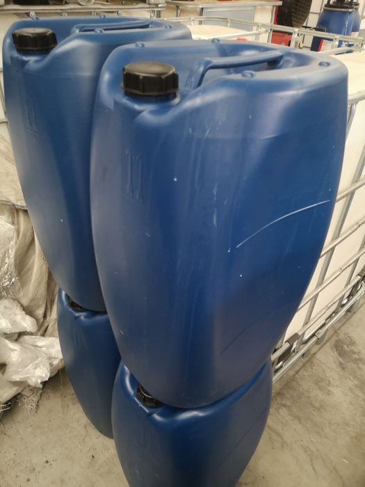 Kanistry plastikowe  beczki 60l