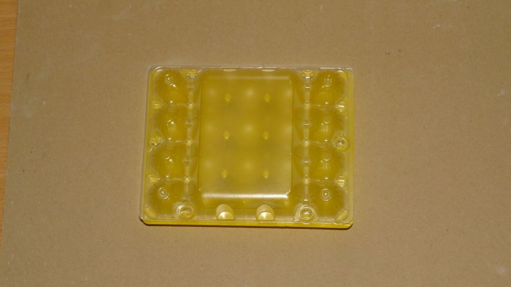 Лоткидля перепелиних яєць