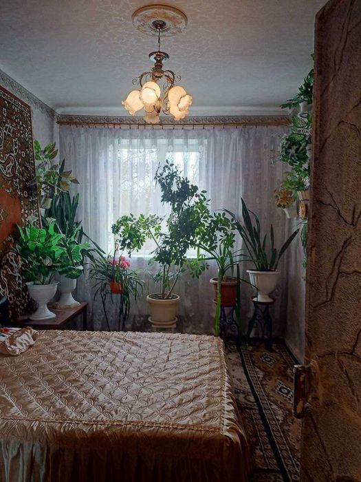 Уютная квартира в зелёном районе на Восточном. Кирпичный тёплый дом