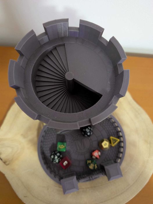 Dice tower em impressão 3D