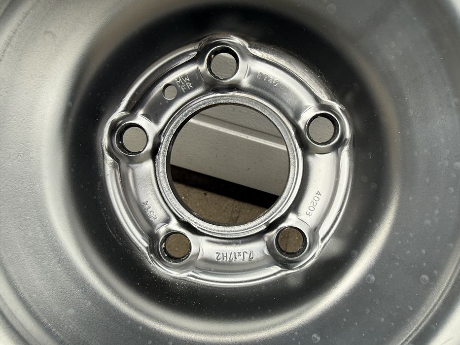 Koła Opel Vivaro 17” 215/60/17C Michelin 5x108