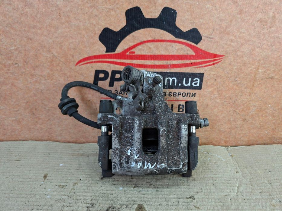 Ford C-Max II Mk2 10-19 Суппорт левый задний