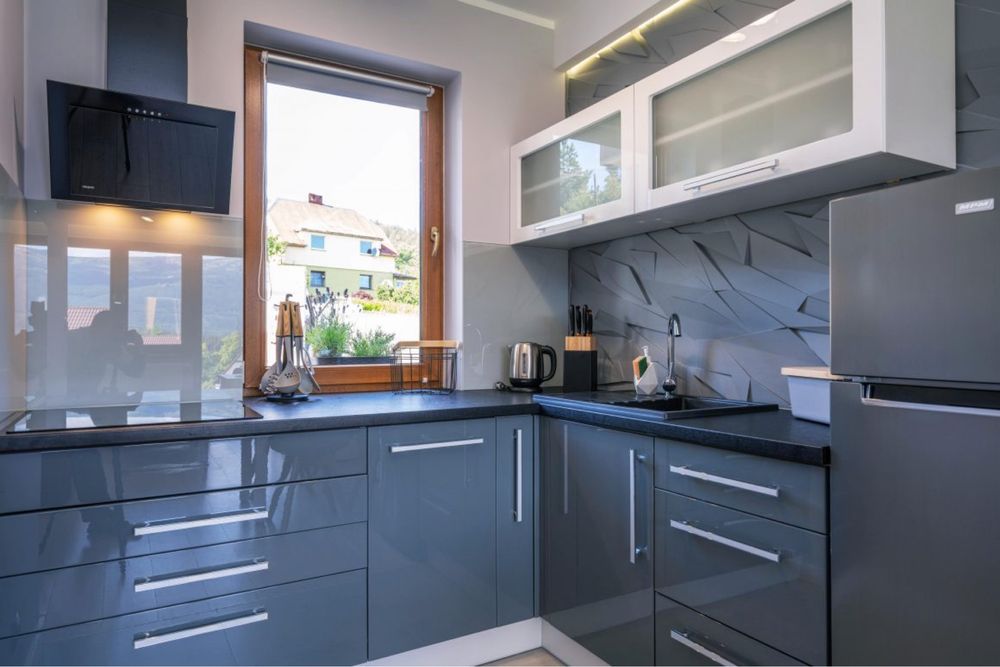 Apartament z prywatnym tarasem oraz z panoramicznym widokiem na Góry