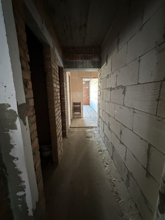 Продам 2к квартиру 67м2 в зданому будинку ЖК  Петрівський квартал