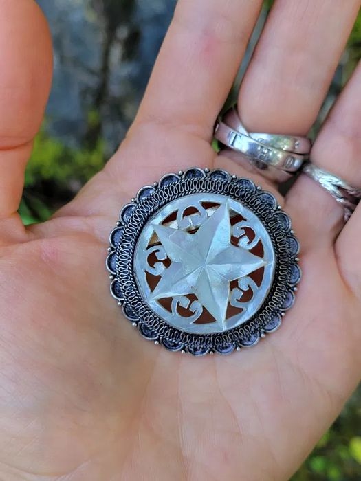 Брошь серебро ажурная