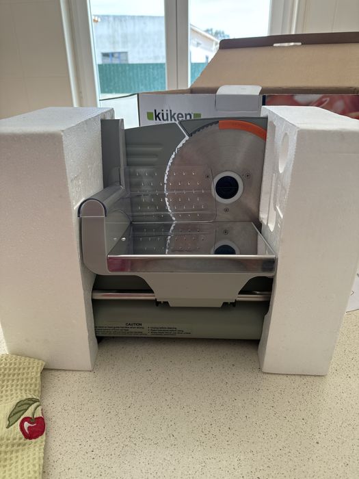 Corte fiambre Küken