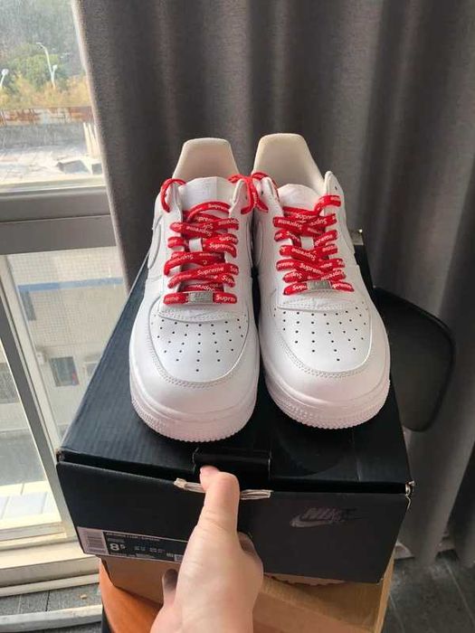 Buty sportowe męskie Nike Air Force 1 07 Supreme białe.40.5