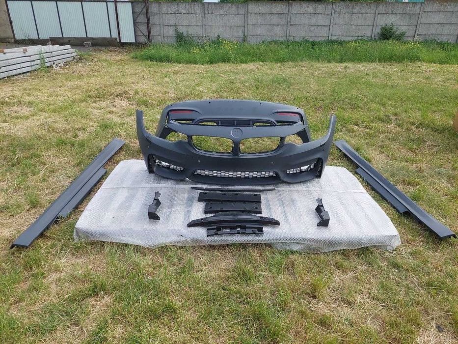 Обвіс (стиль M4 F82) під ПТФ на BMW 4 Series F32/F33 13-20 року