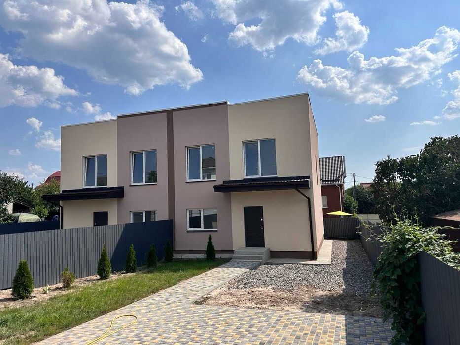 Дуплекс з максимальним наповненням біля 9 ліцею у Бучі. 3 сотки землі!