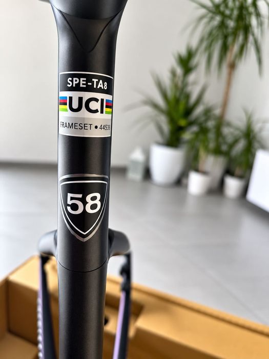 S-Works Tarmac SL8 – Rozmiar 58 – Unikalny kolor Supernova