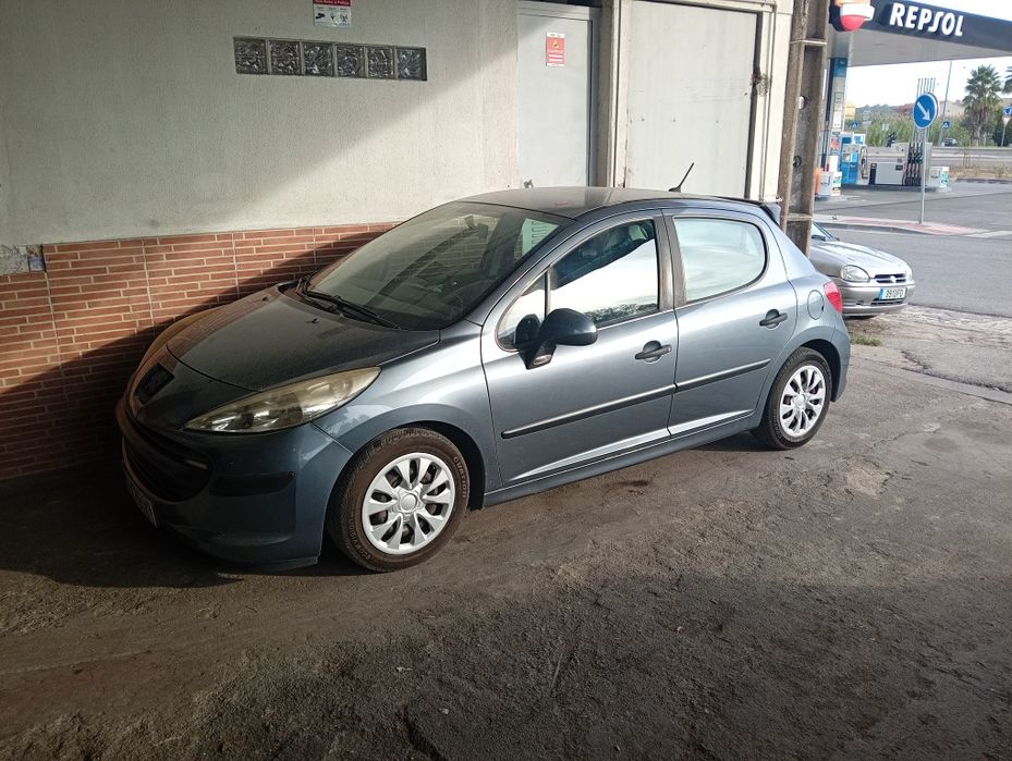 Peugeot 207 1.4vti