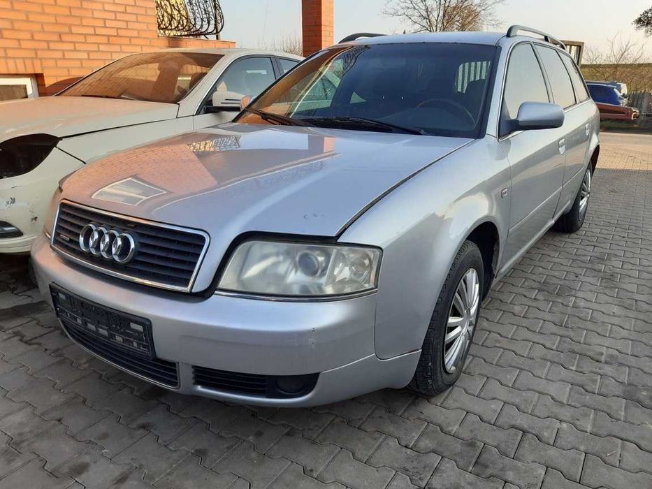 Audi A6 C5 Kombi Lampy maska Kod lakieru  LY7W