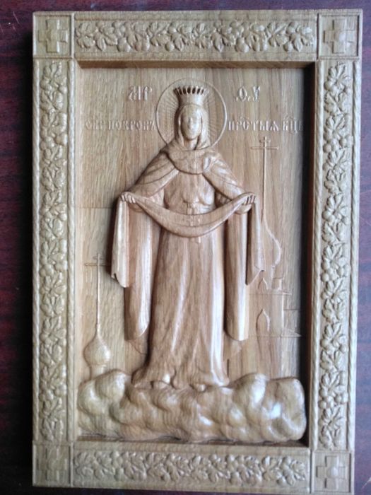 Иконы резные разные