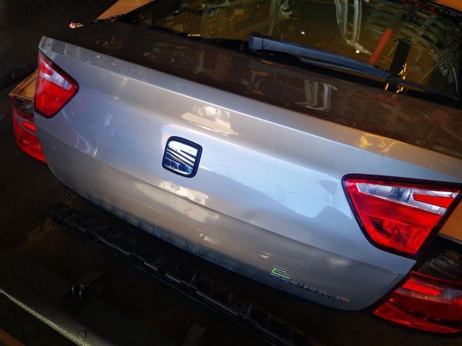 Seat Toledo IV (KG3) - Traseira Completa MALA PARACHOQUES TRÁS FAROLIM