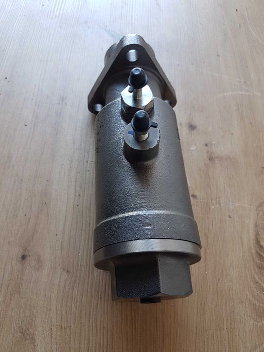 Pompa hamulcowa ładowarka FADROMA Ł34 Ł534