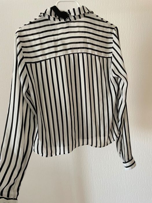 Koszula w paski z wiązaniem pod szyją S