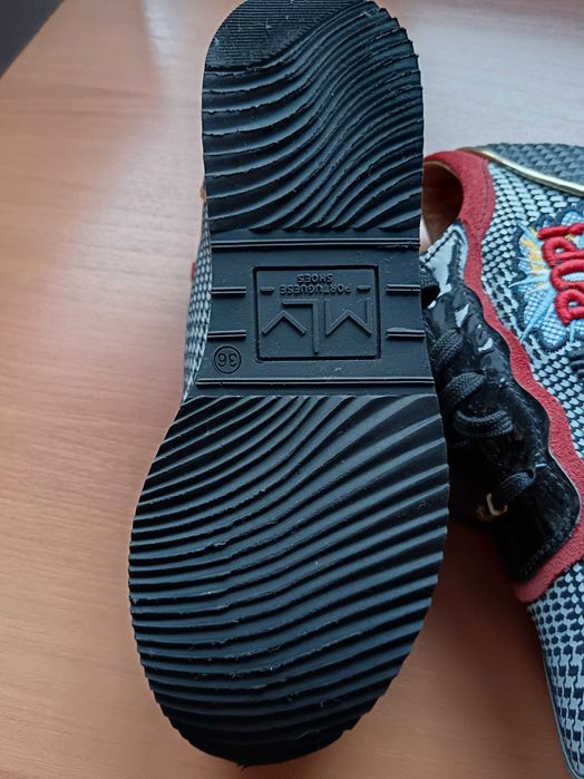 Tênis sapatilhas MLV