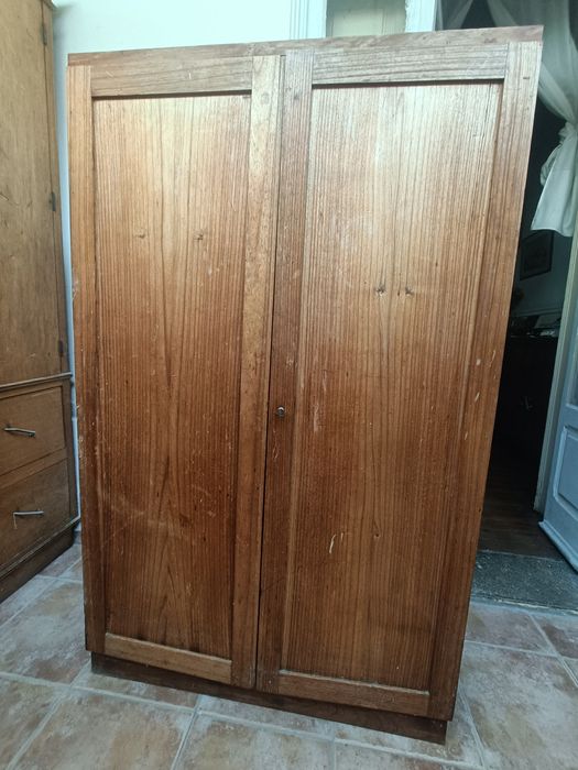 cómoda, aparador e roupeiro