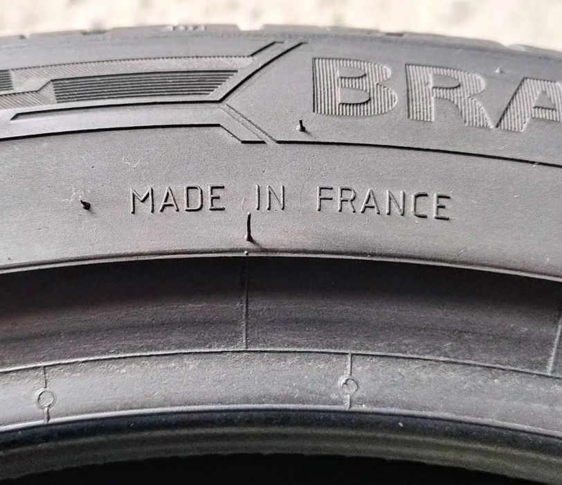 Шини літні R18 235/40 Barum Bravuris 5HM