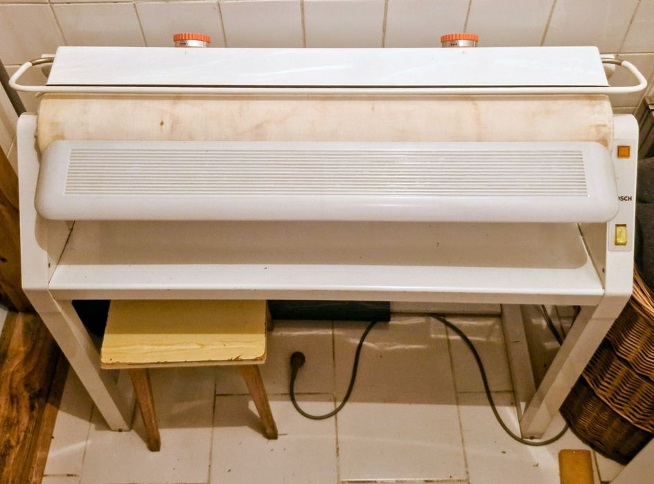 Bosch BM 85 S Magiel Elektryczny Prasowalnica 85 cm 2770W Sprawny