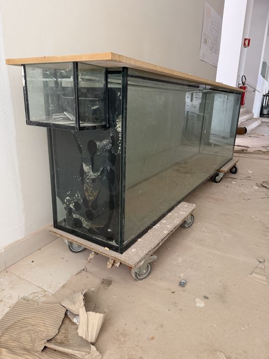 Aquario 2,2x0,4x0,7 movel + sump + 2 bombas circ + 2 termoestato