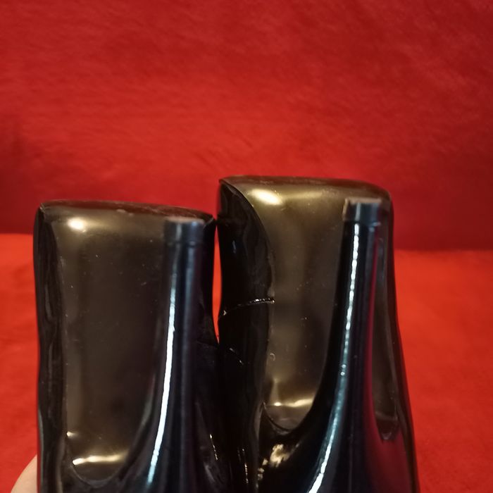 Czarne eleganckie szpilki 37 Reserved