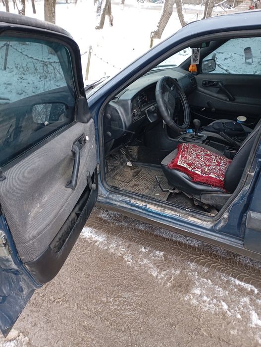 Пассат Б3 1.8 бензин інжектор